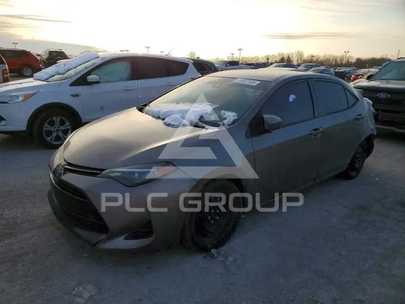 2017 Toyota COROLLA фото