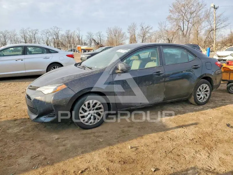 2017 Toyota COROLLA фото
