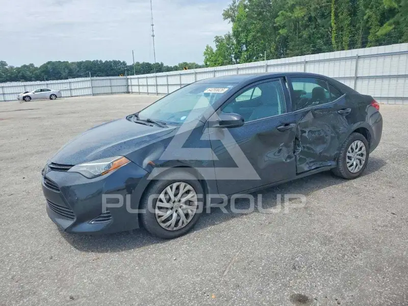 2017 Toyota COROLLA фото