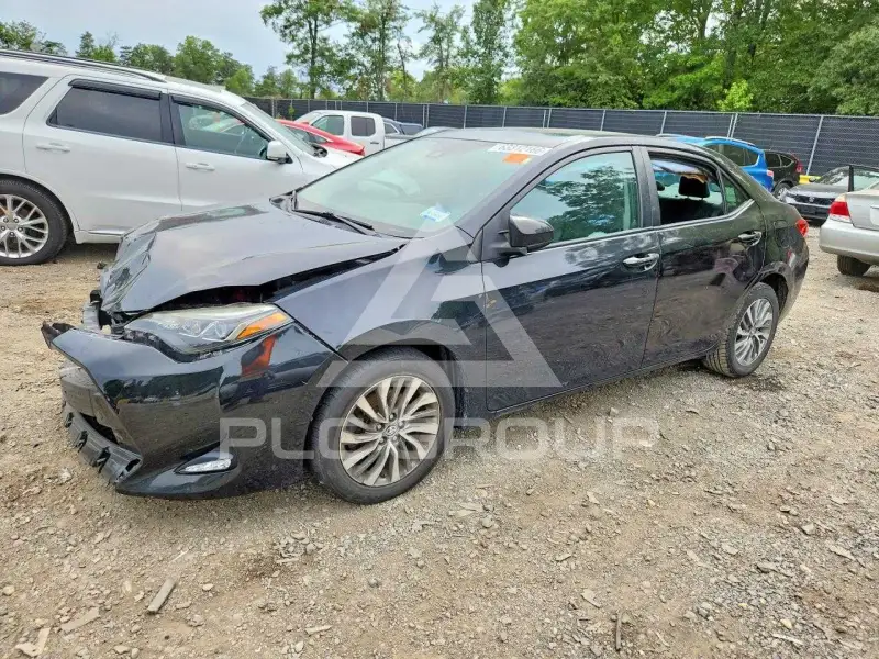 2017 Toyota COROLLA фото