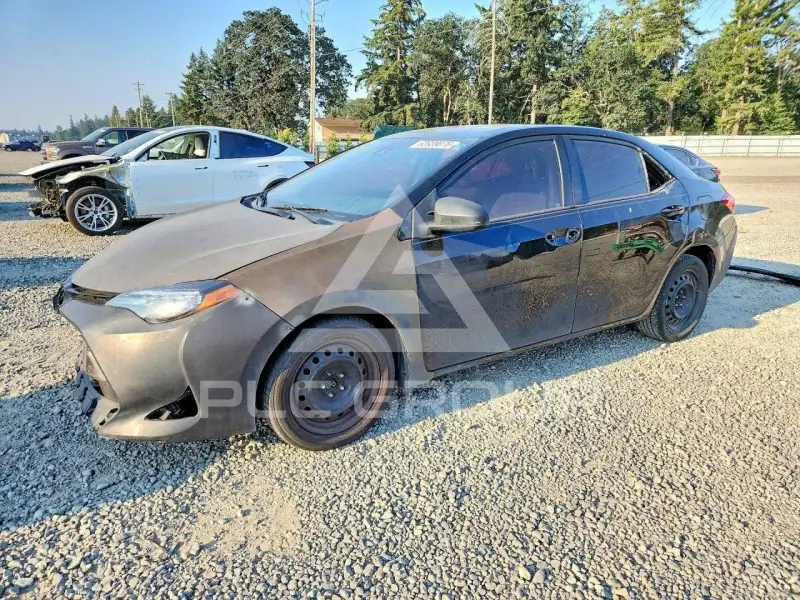 2017 Toyota COROLLA фото