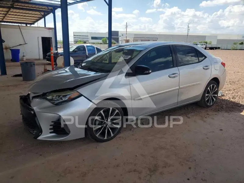 2017 Toyota COROLLA фото