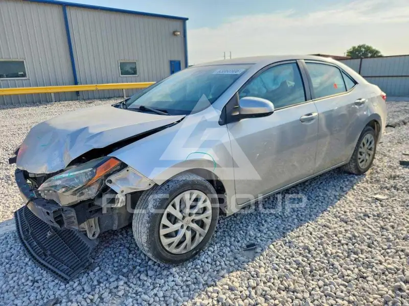 2017 Toyota COROLLA фото