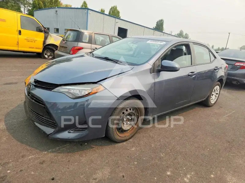 2017 Toyota COROLLA фото