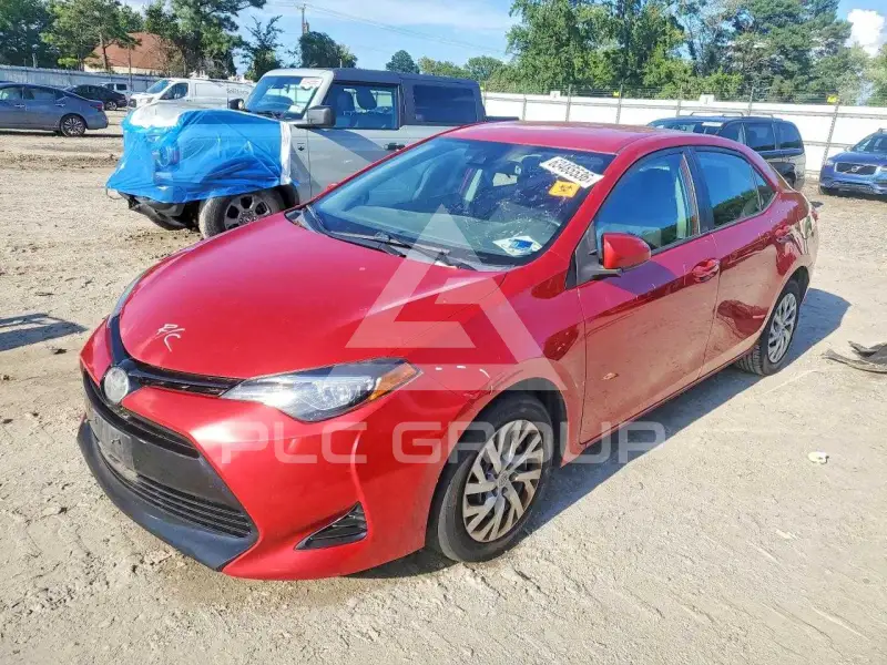 2017 Toyota COROLLA фото