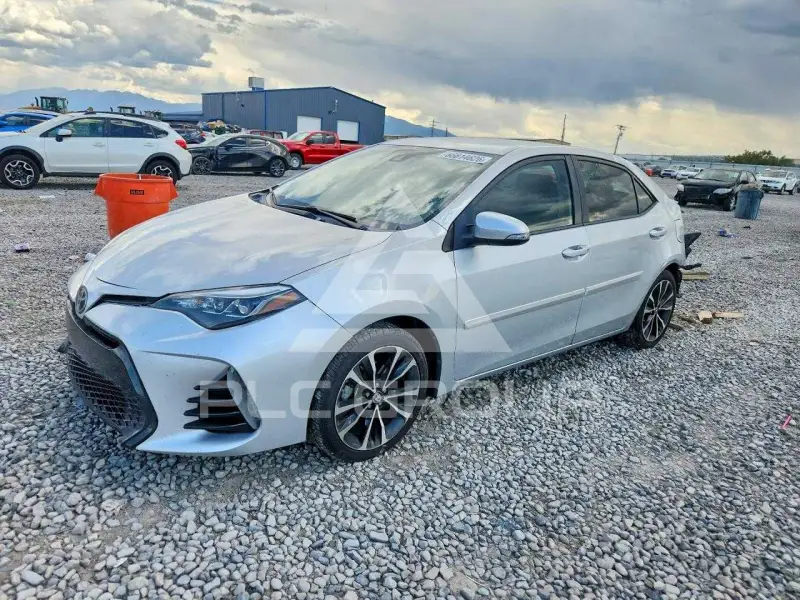 2017 Toyota COROLLA фото