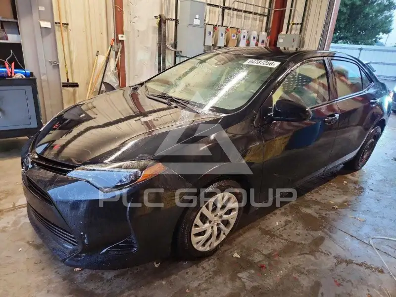 2017 Toyota COROLLA фото