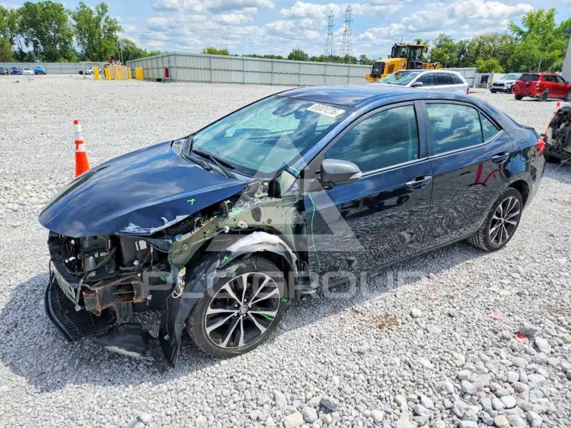 2017 Toyota COROLLA фото
