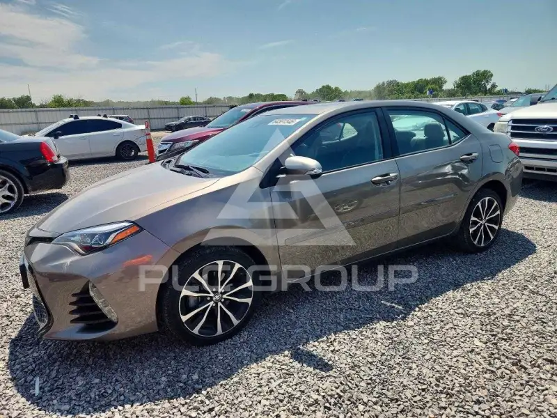2017 Toyota COROLLA фото