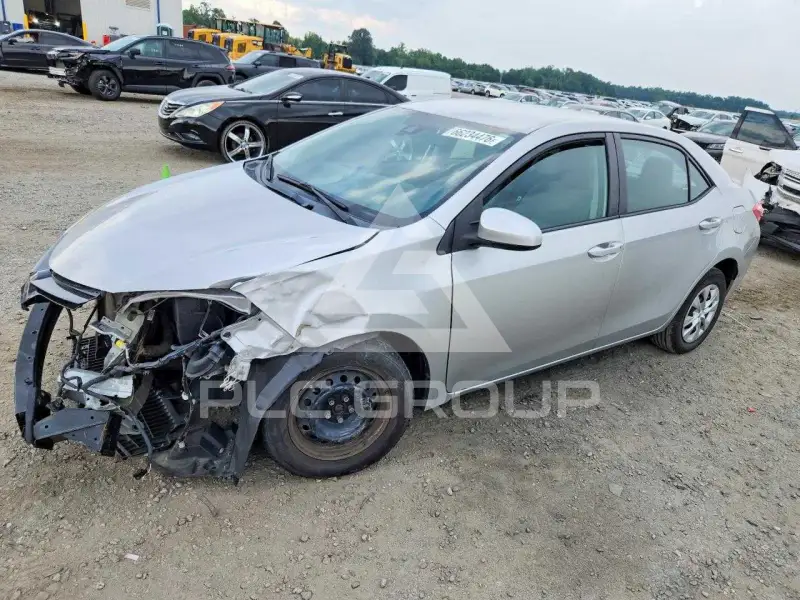 2017 Toyota COROLLA фото