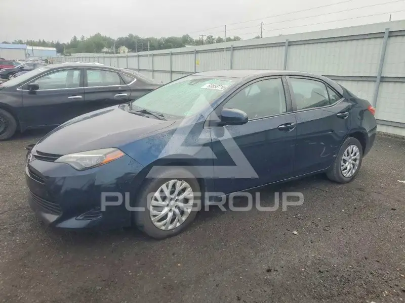 2017 Toyota COROLLA фото