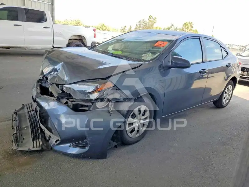 2017 Toyota COROLLA фото