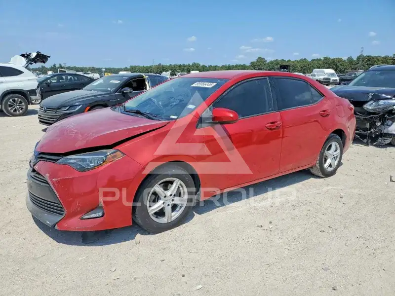 2017 Toyota COROLLA фото