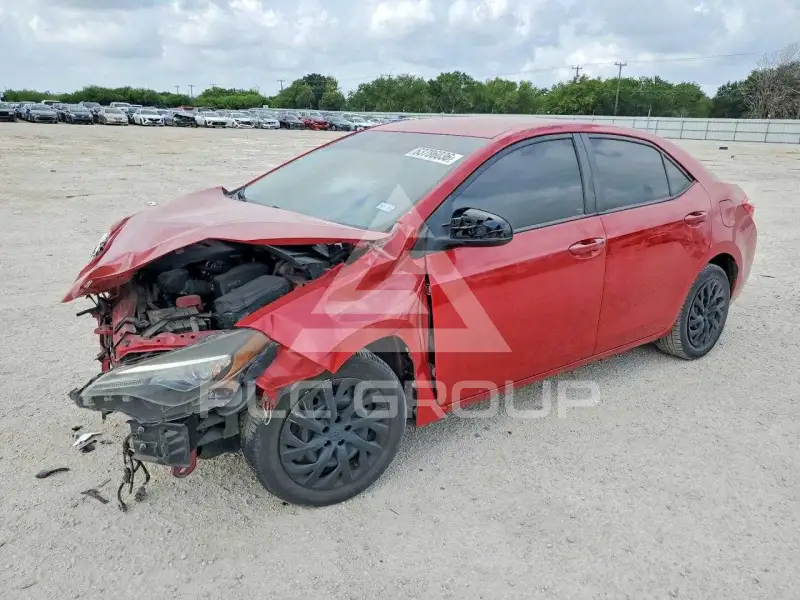 2017 Toyota COROLLA фото