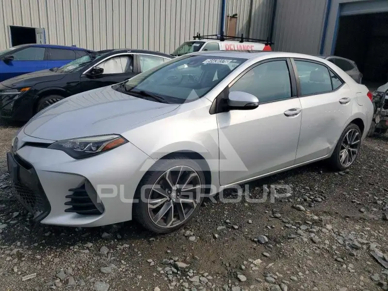 2017 Toyota COROLLA фото