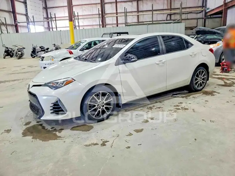 2017 Toyota COROLLA фото