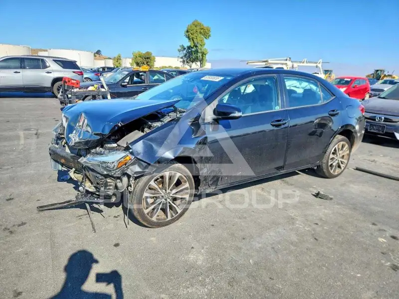 2017 Toyota COROLLA фото