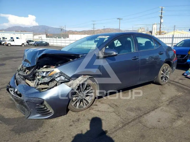 2017 Toyota COROLLA фото