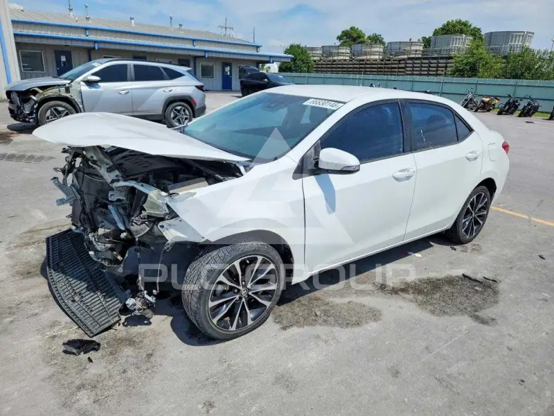 2017 Toyota COROLLA фото