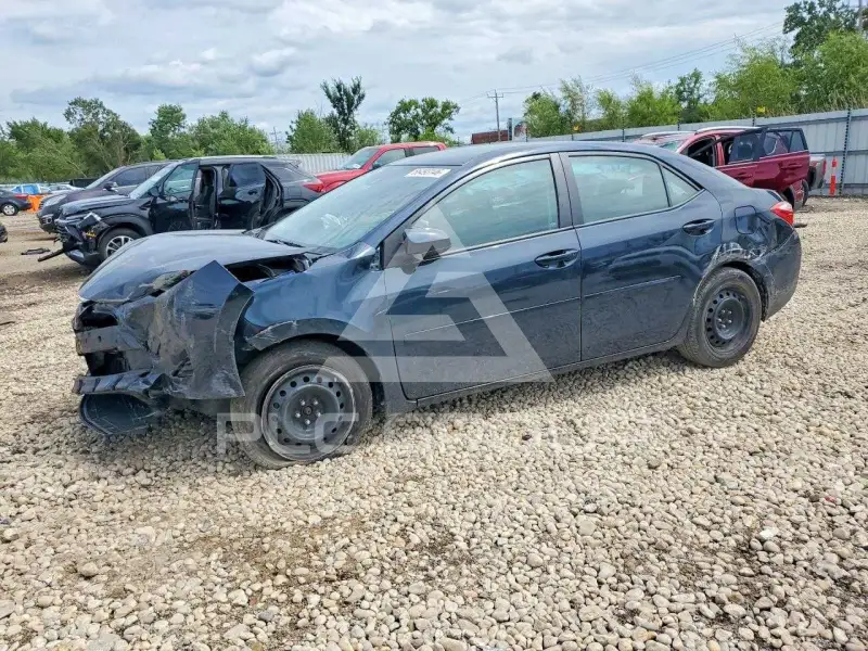 2017 Toyota COROLLA фото