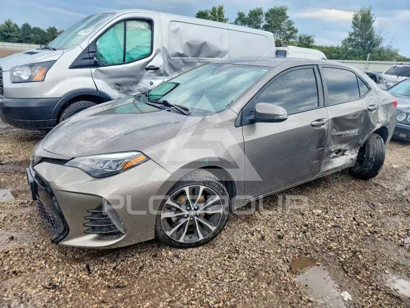 2017 Toyota COROLLA фото