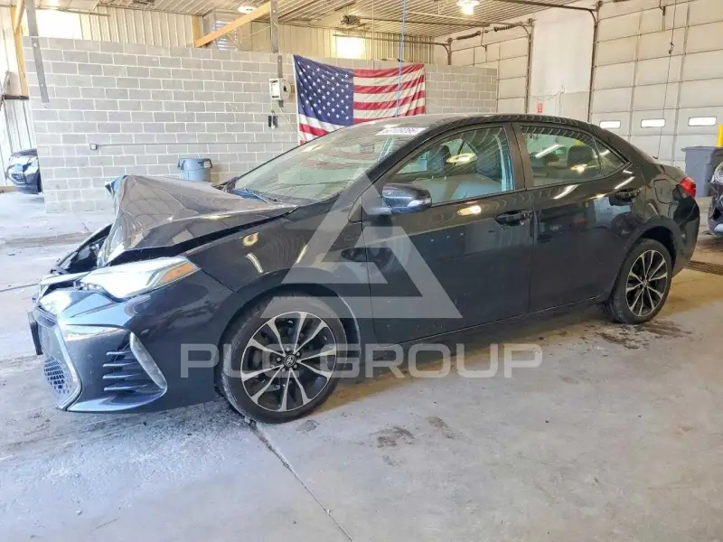 2017 Toyota COROLLA фото