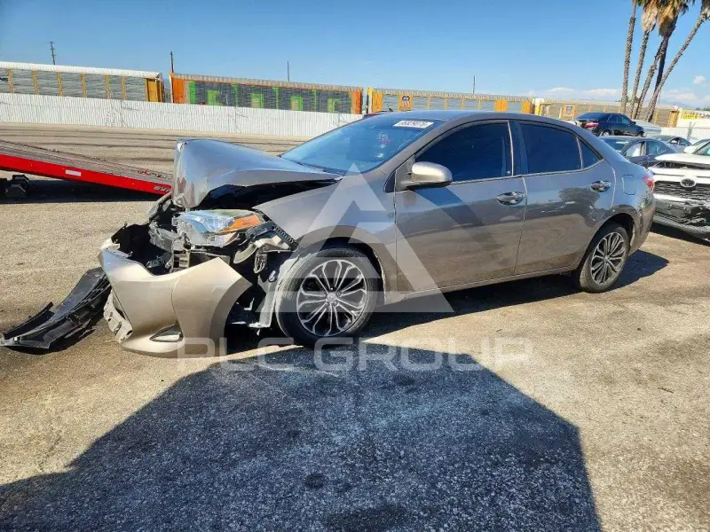 2017 Toyota COROLLA фото
