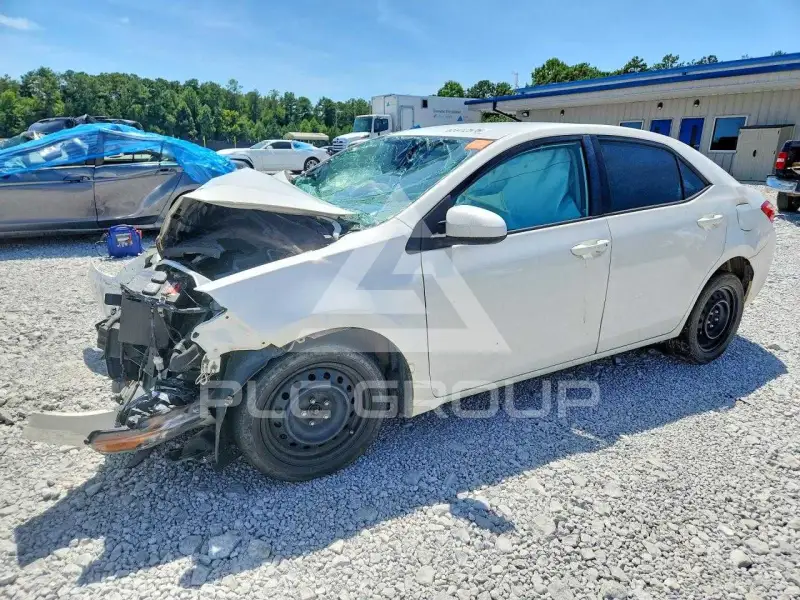 2017 Toyota COROLLA фото