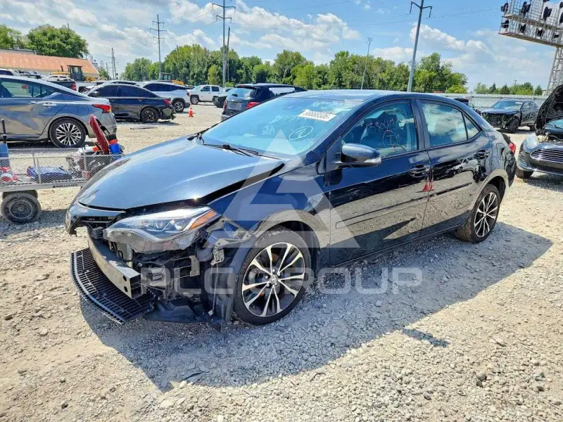 2017 Toyota COROLLA фото