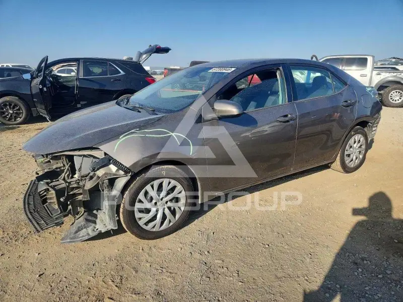 2017 Toyota COROLLA фото