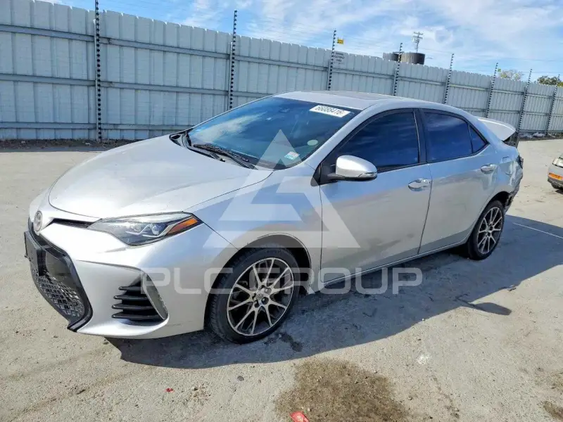 2017 Toyota COROLLA фото
