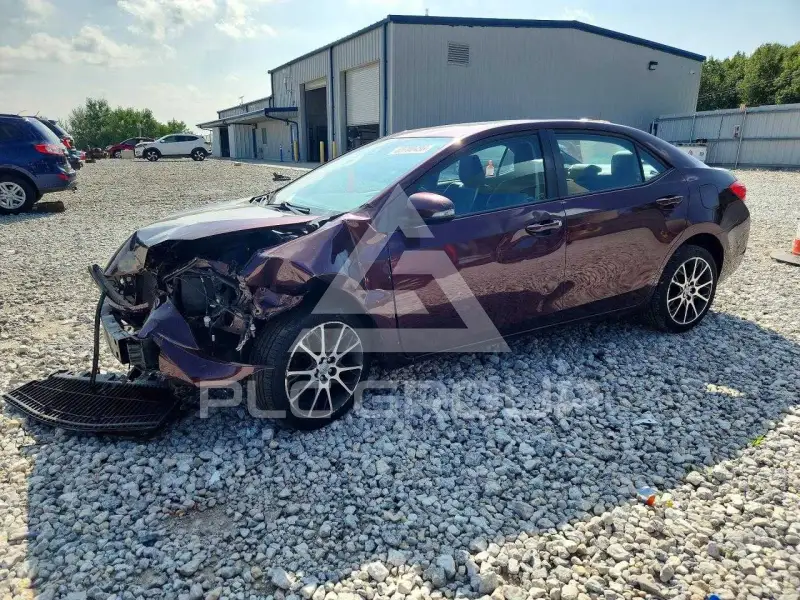 2017 Toyota COROLLA фото