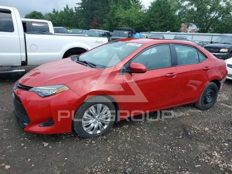 2017 Toyota COROLLA фото