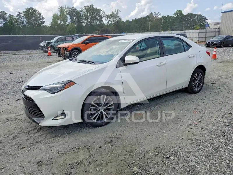 2017 Toyota COROLLA фото