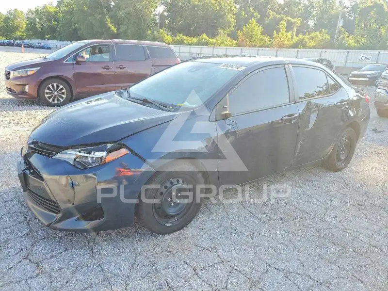 2017 Toyota COROLLA фото