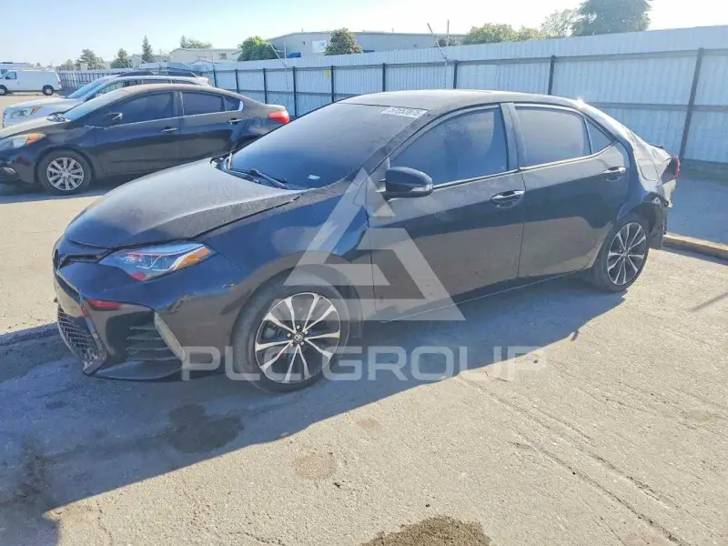 2017 Toyota COROLLA фото