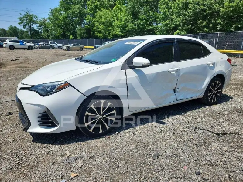 2017 Toyota COROLLA фото