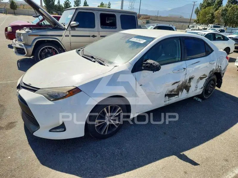2017 Toyota COROLLA фото