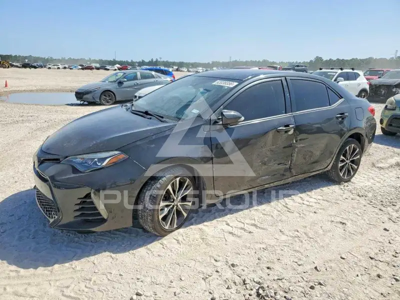 2017 Toyota COROLLA фото