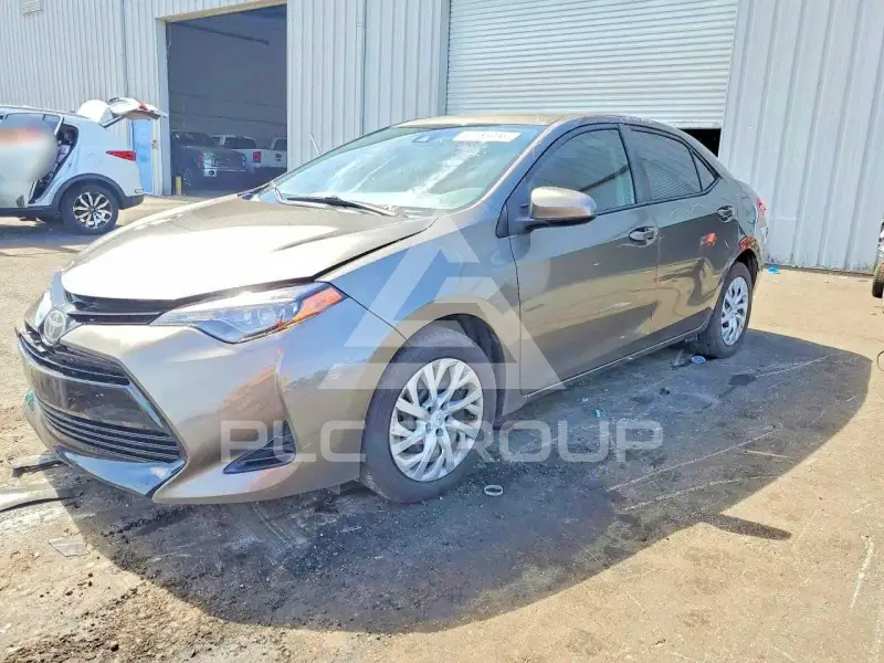 2017 Toyota COROLLA фото