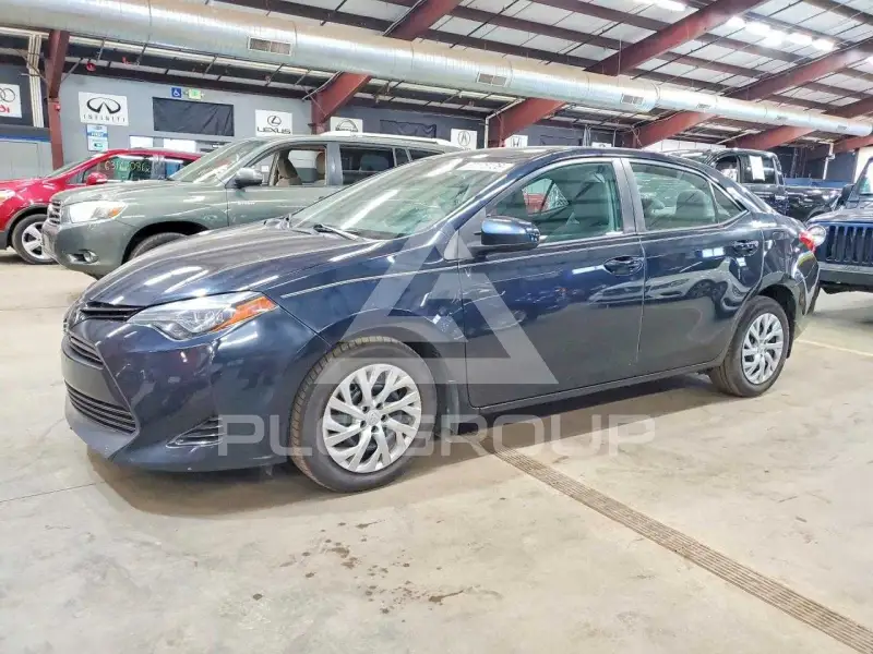 2017 Toyota COROLLA фото