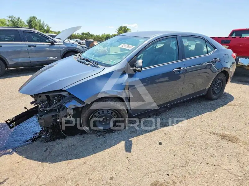 2017 Toyota COROLLA фото