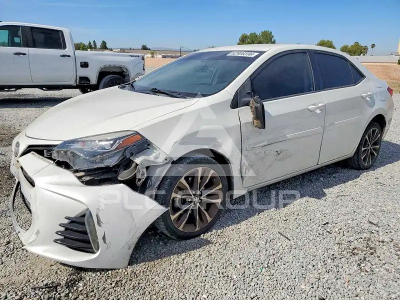 2017 Toyota COROLLA фото