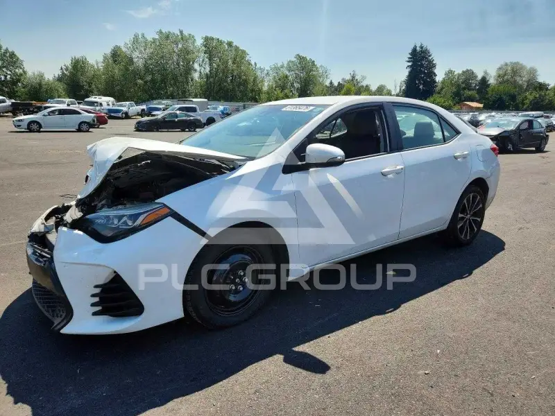 2017 Toyota COROLLA фото