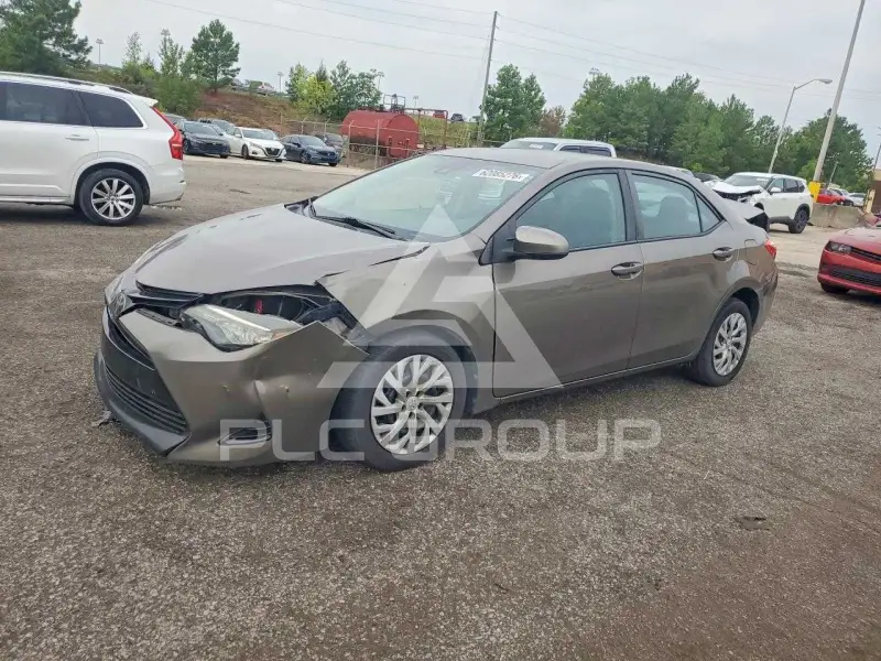 2017 Toyota COROLLA фото