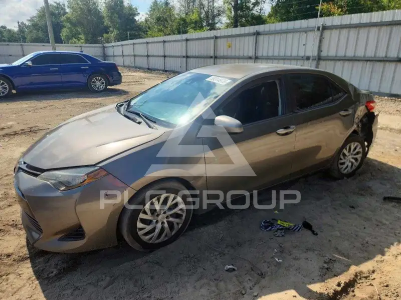 2017 Toyota COROLLA фото