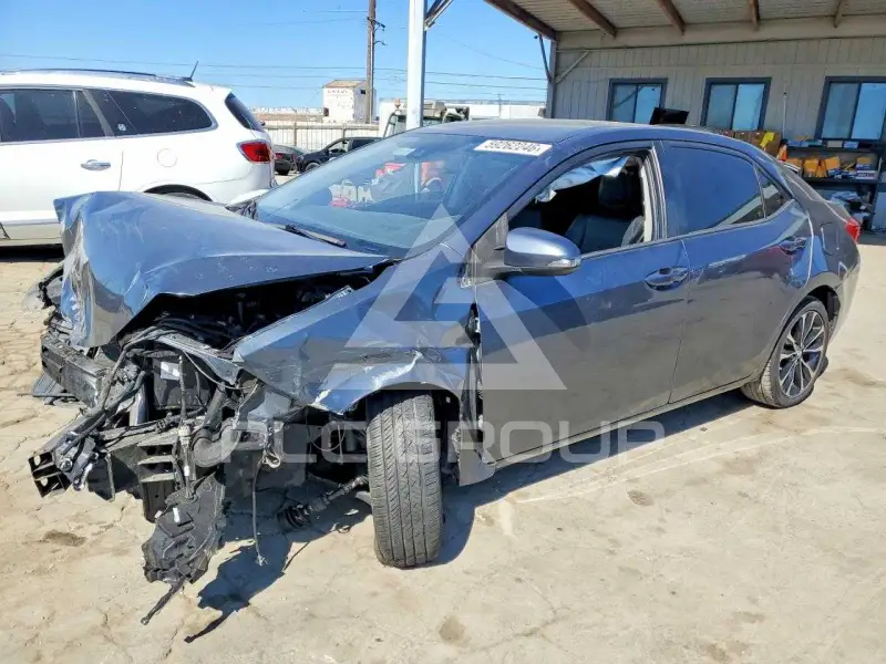 2017 Toyota COROLLA фото