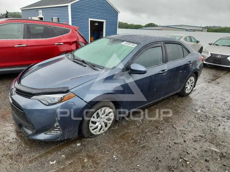 2017 Toyota COROLLA фото