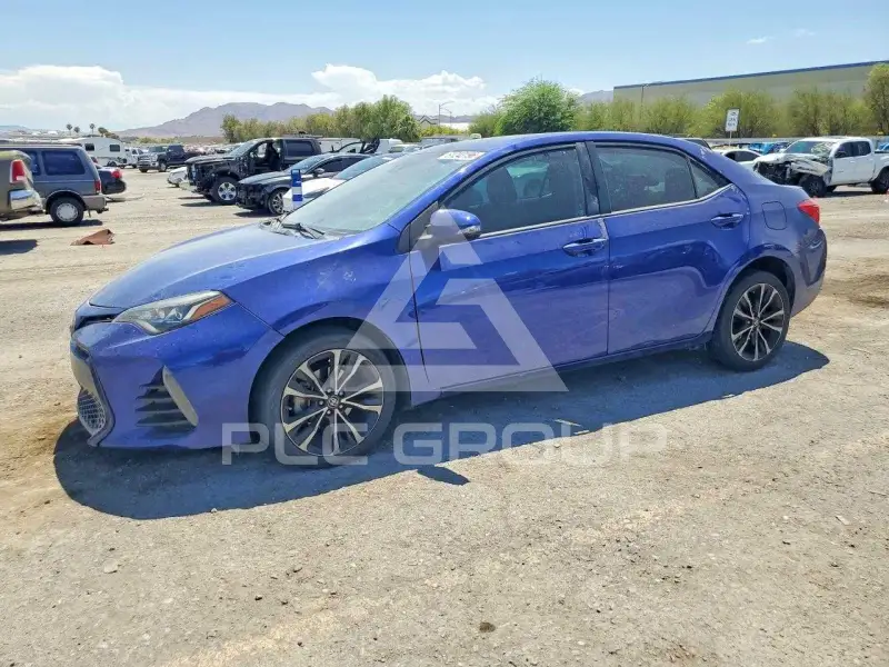 2017 Toyota COROLLA фото