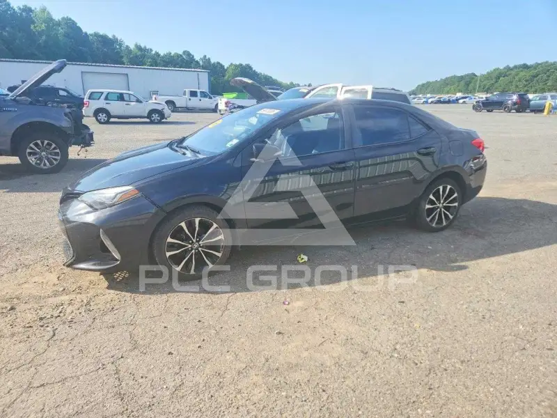 2017 Toyota COROLLA фото